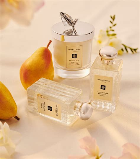 English Pear & Freesia Q&A